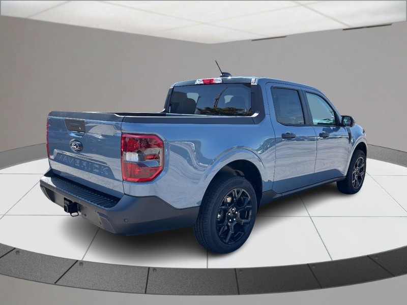 Ford Maverick Vehicle Full-screen Gallery Image 03