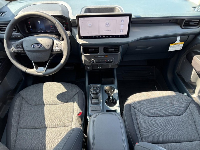 Ford Maverick Vehicle Full-screen Gallery Image 06