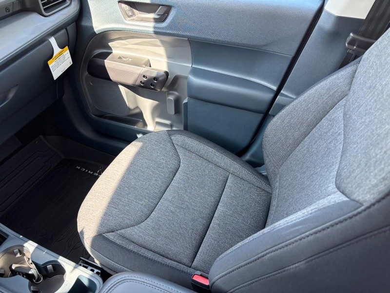 Ford Maverick Vehicle Full-screen Gallery Image 10