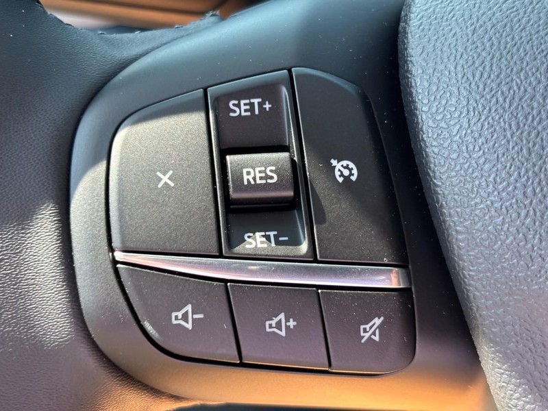 Ford Maverick Vehicle Full-screen Gallery Image 12