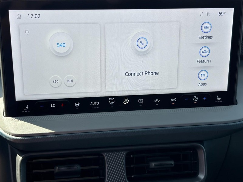 Ford Maverick Vehicle Full-screen Gallery Image 15