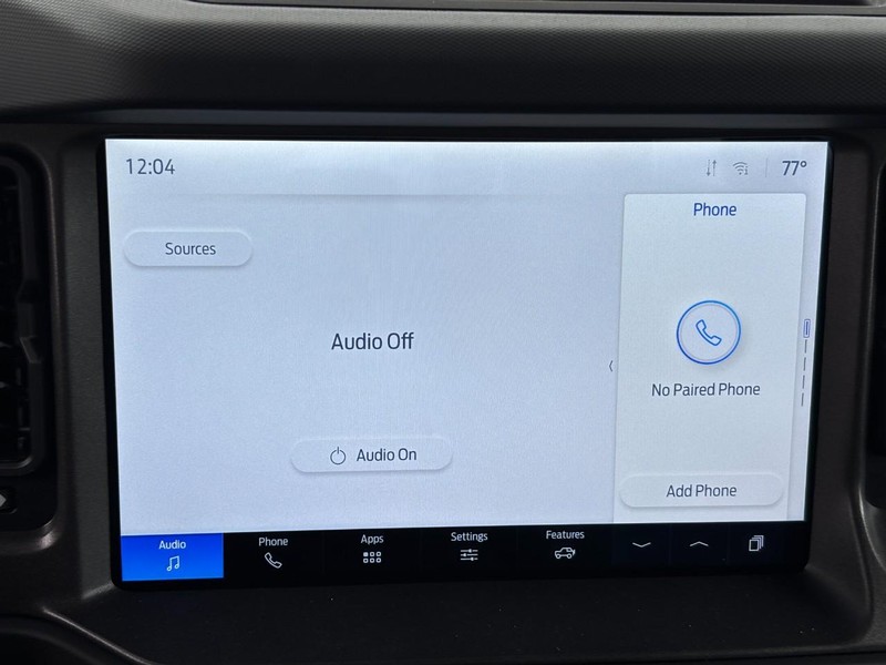 Ford Bronco Vehicle Full-screen Gallery Image 15