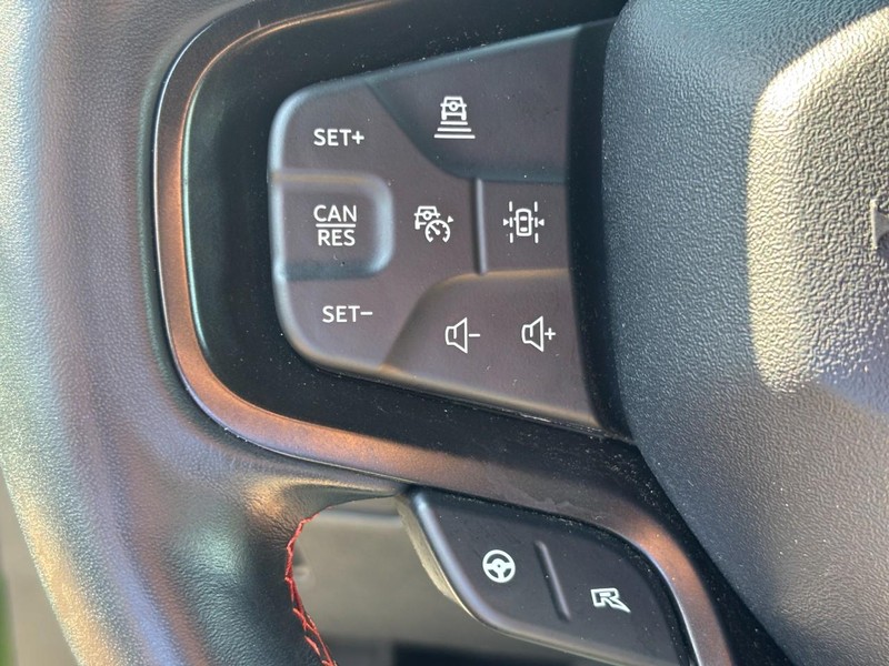 Ford Bronco Vehicle Full-screen Gallery Image 17