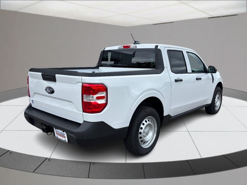 Ford Maverick Vehicle Full-screen Gallery Image 03