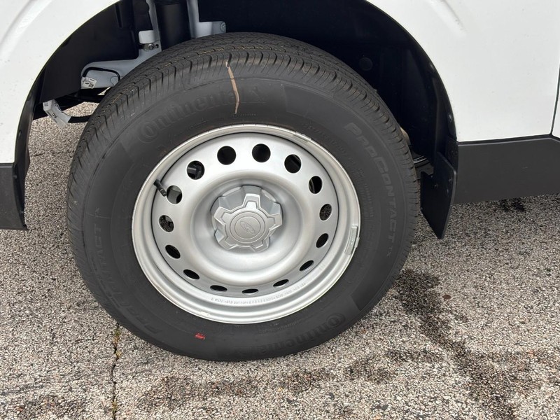 Ford Maverick Vehicle Full-screen Gallery Image 04