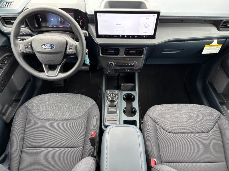 Ford Maverick Vehicle Full-screen Gallery Image 06