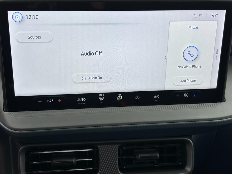 Ford Maverick Vehicle Full-screen Gallery Image 15