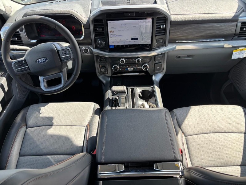 Ford F-150 Vehicle Full-screen Gallery Image 06