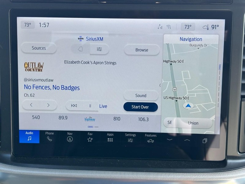 Ford F-150 Vehicle Full-screen Gallery Image 08