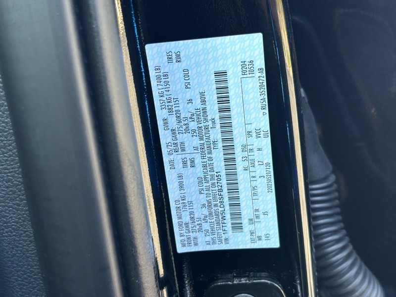 Ford F-150 Vehicle Full-screen Gallery Image 22