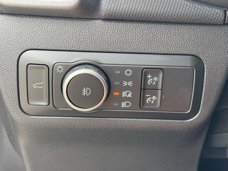 Ford Bronco Sport Vehicle Full-screen Gallery Image 11