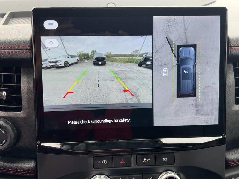 Ford Expedition Max Vehicle Full-screen Gallery Image 22