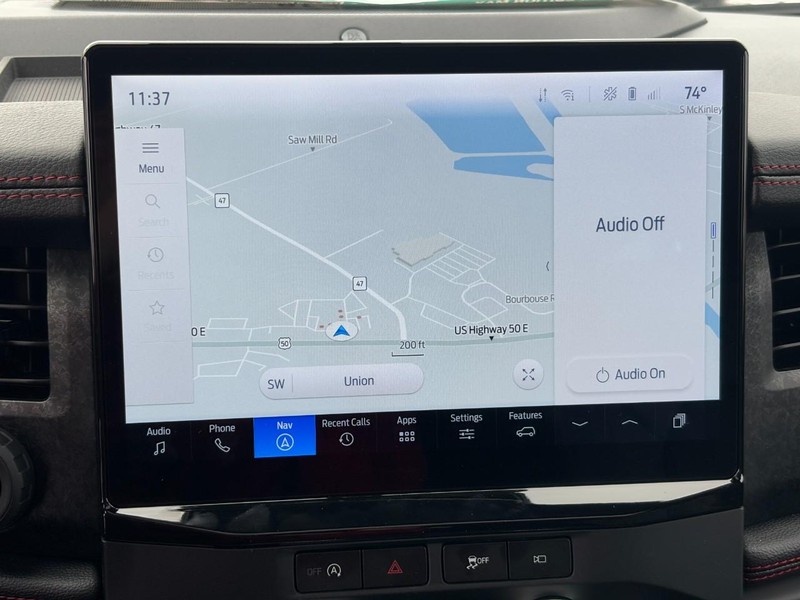 Ford Expedition Max Vehicle Full-screen Gallery Image 23