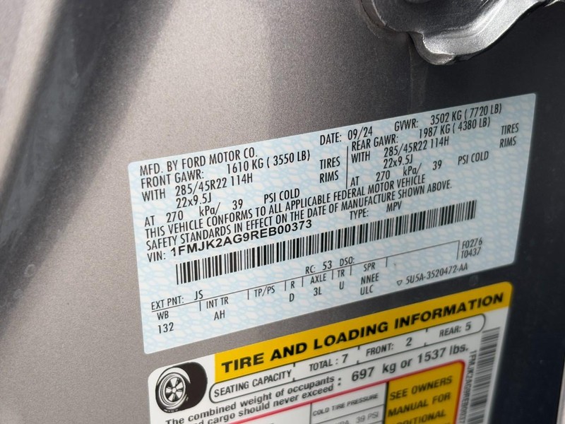 Ford Expedition Max Vehicle Full-screen Gallery Image 29