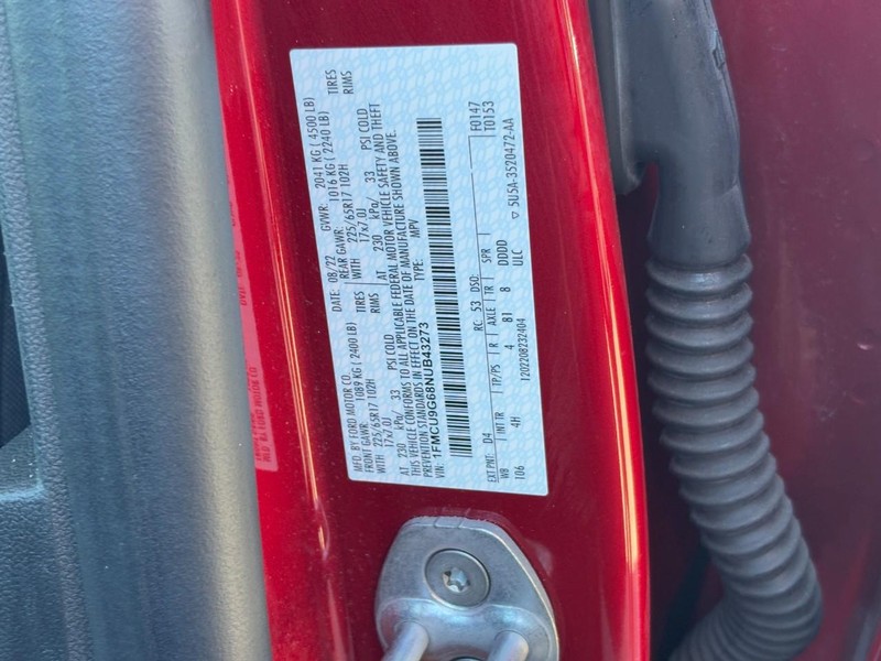 Ford Escape Vehicle Full-screen Gallery Image 26