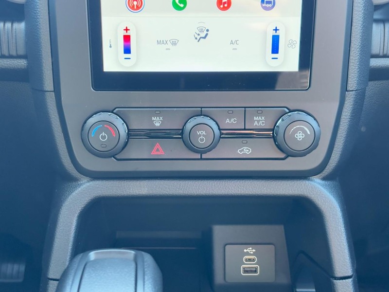 Ford Ranger Vehicle Full-screen Gallery Image 09