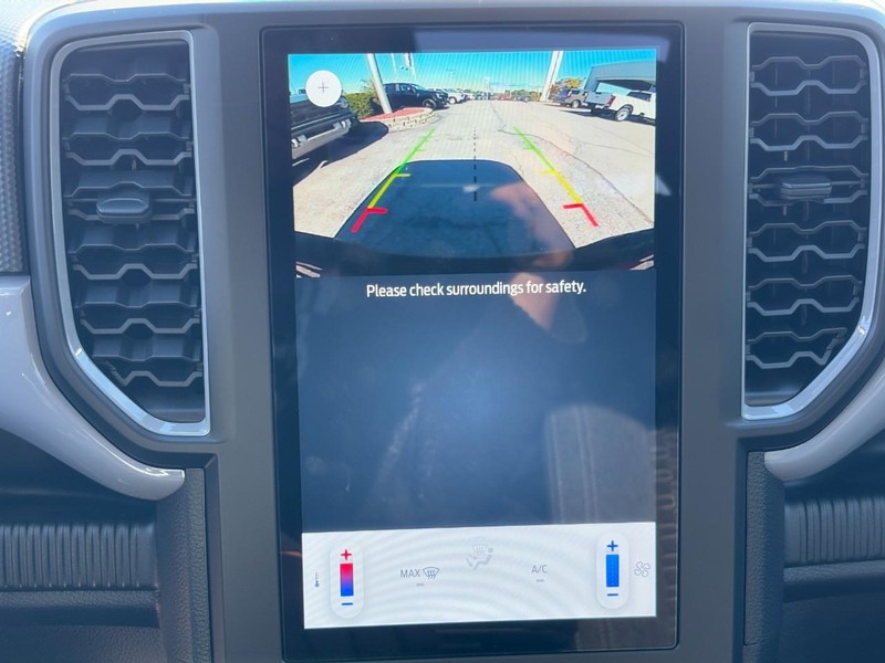 Ford Ranger Vehicle Full-screen Gallery Image 16