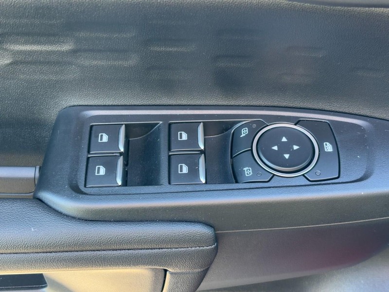 Ford Ranger Vehicle Full-screen Gallery Image 18