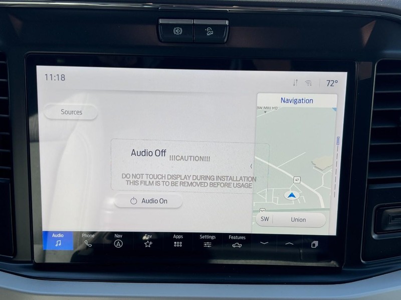 Ford Super Duty F-250 SRW Vehicle Full-screen Gallery Image 08