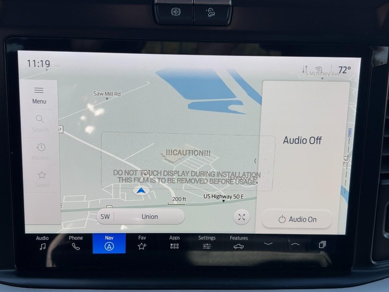 Ford Super Duty F-250 SRW Vehicle Full-screen Gallery Image 17