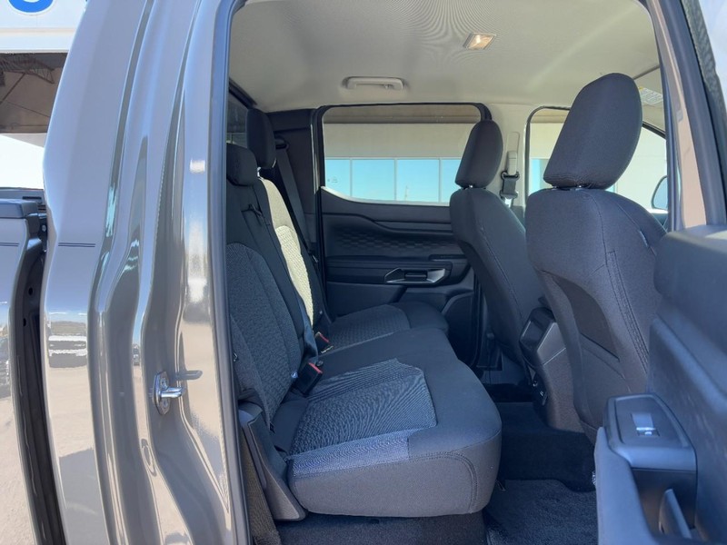 Ford Ranger Vehicle Full-screen Gallery Image 05