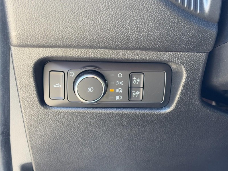 Ford Ranger Vehicle Full-screen Gallery Image 11