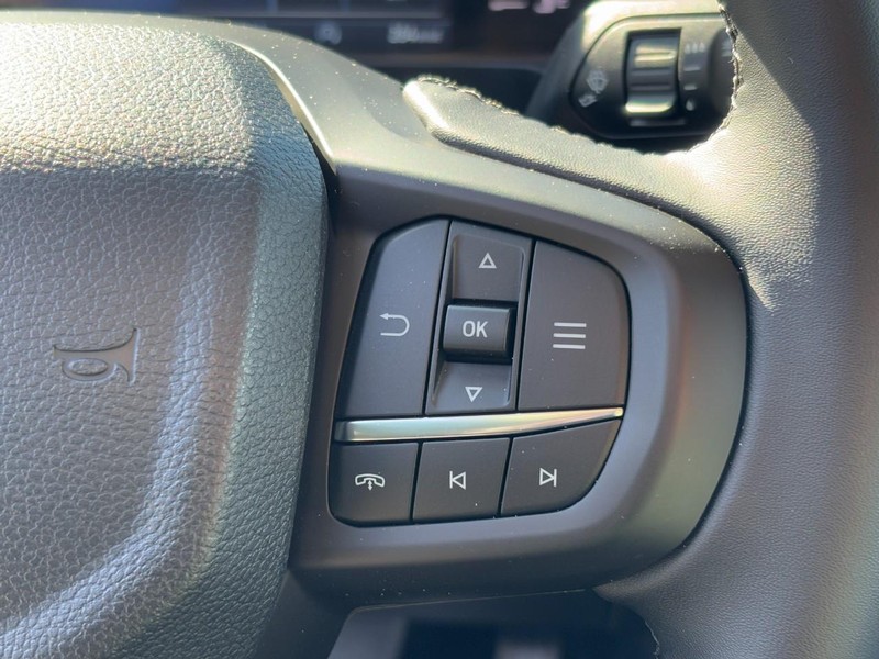 Ford Ranger Vehicle Full-screen Gallery Image 13