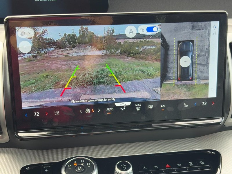 Ford Expedition Vehicle Full-screen Gallery Image 17