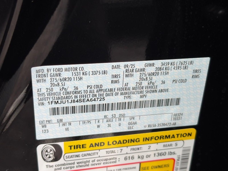 Ford Expedition Vehicle Full-screen Gallery Image 24