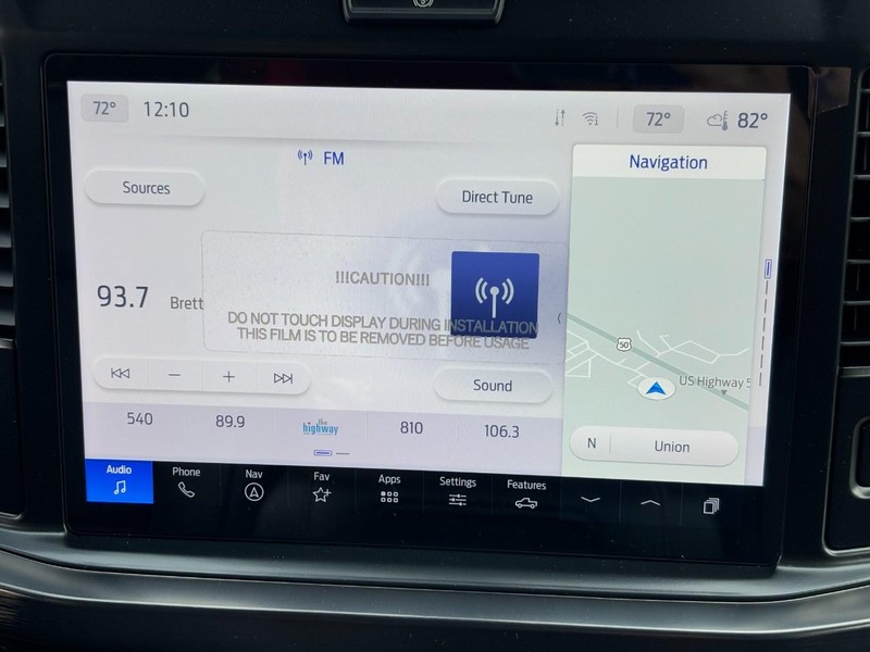 Ford Super Duty F-350 SRW Vehicle Full-screen Gallery Image 08