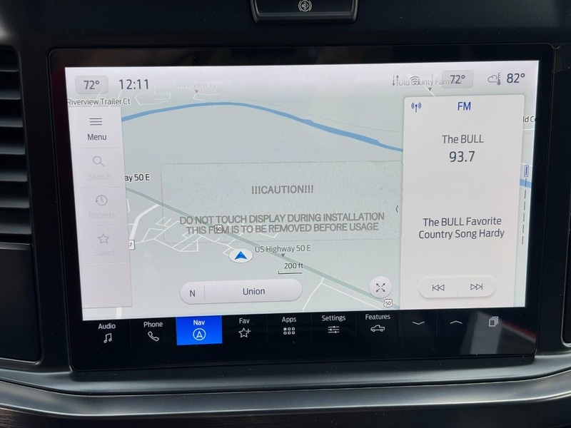 Ford Super Duty F-350 SRW Vehicle Full-screen Gallery Image 17