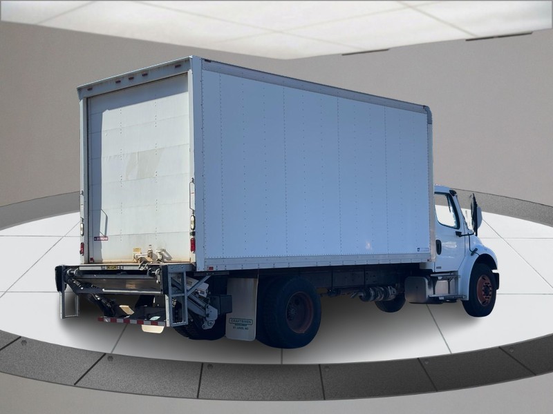 Freightliner M2 106 Medium Duty Vehicle Full-screen Gallery Image 03