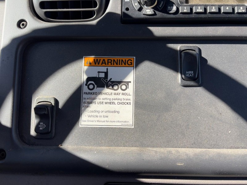 Freightliner M2 106 Medium Duty Vehicle Full-screen Gallery Image 16