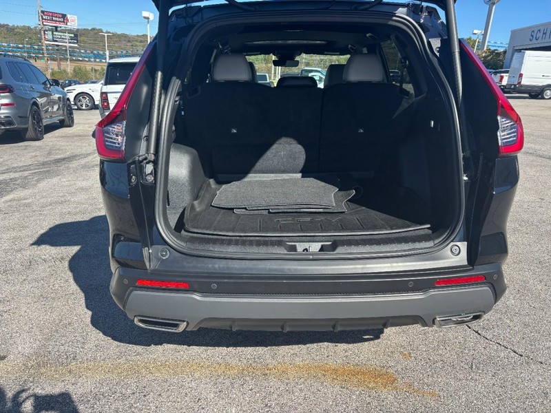 Honda CR-V Hybrid Vehicle Full-screen Gallery Image 05