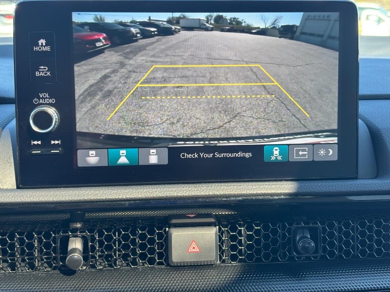 Honda CR-V Hybrid Vehicle Full-screen Gallery Image 22