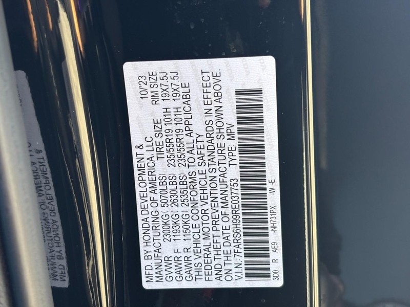 Honda CR-V Hybrid Vehicle Full-screen Gallery Image 29