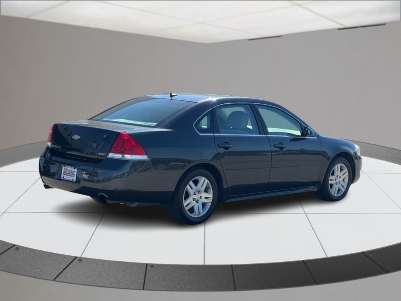 Chevrolet Impala Limited Vehicle Full-screen Gallery Image 03