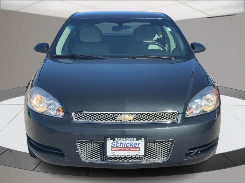Chevrolet Impala Limited Vehicle Full-screen Gallery Image 09