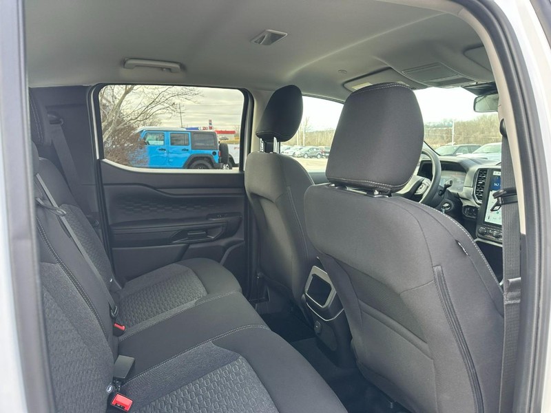 Ford Ranger Vehicle Full-screen Gallery Image 04