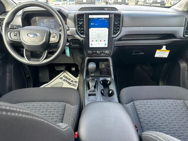 Ford Ranger Vehicle Full-screen Gallery Image 05