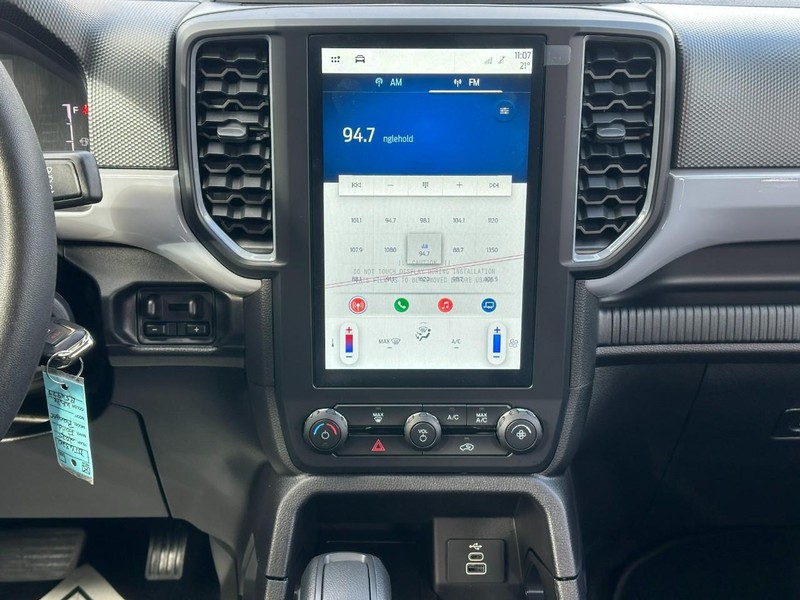 Ford Ranger Vehicle Full-screen Gallery Image 07