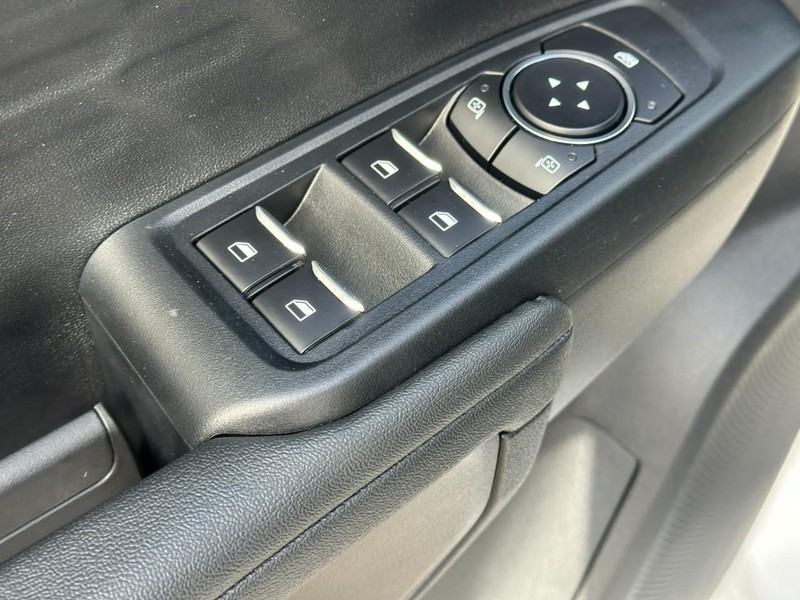 Ford Ranger Vehicle Full-screen Gallery Image 09