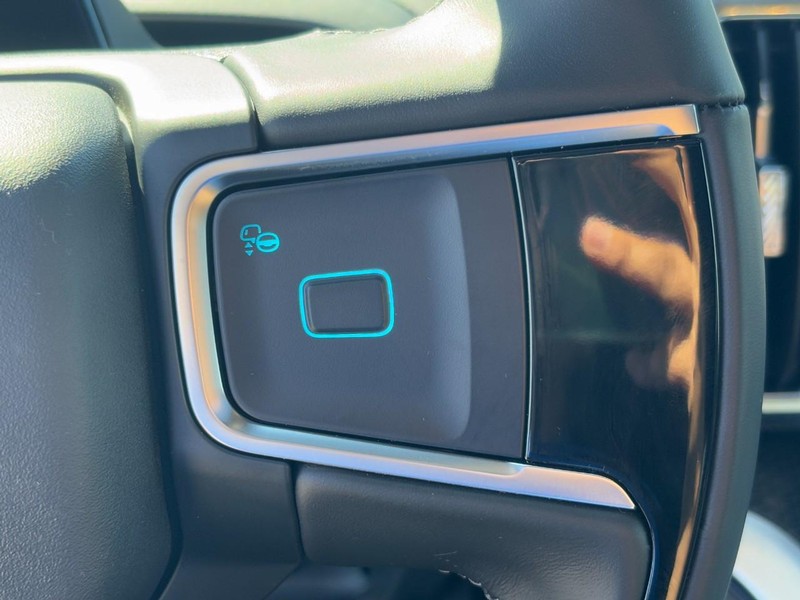 Ford Expedition Max Vehicle Full-screen Gallery Image 14