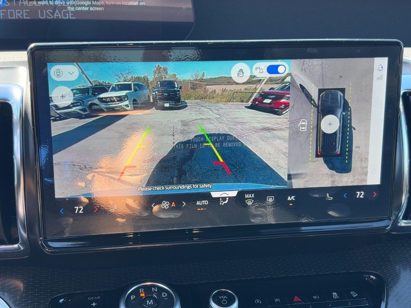 Ford Expedition Max Vehicle Full-screen Gallery Image 18