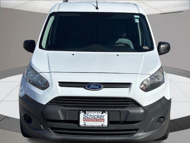Ford Transit Connect Vehicle Full-screen Gallery Image 09