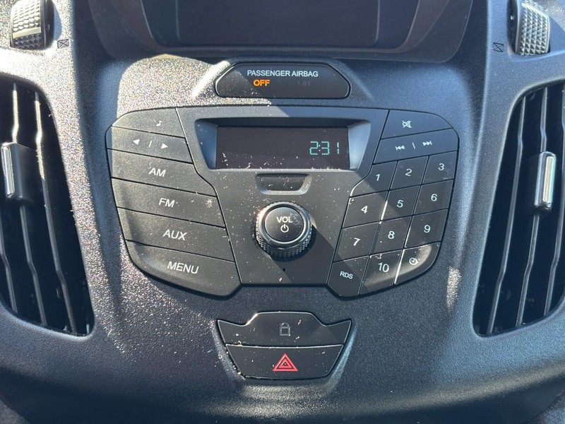 Ford Transit Connect Vehicle Full-screen Gallery Image 15