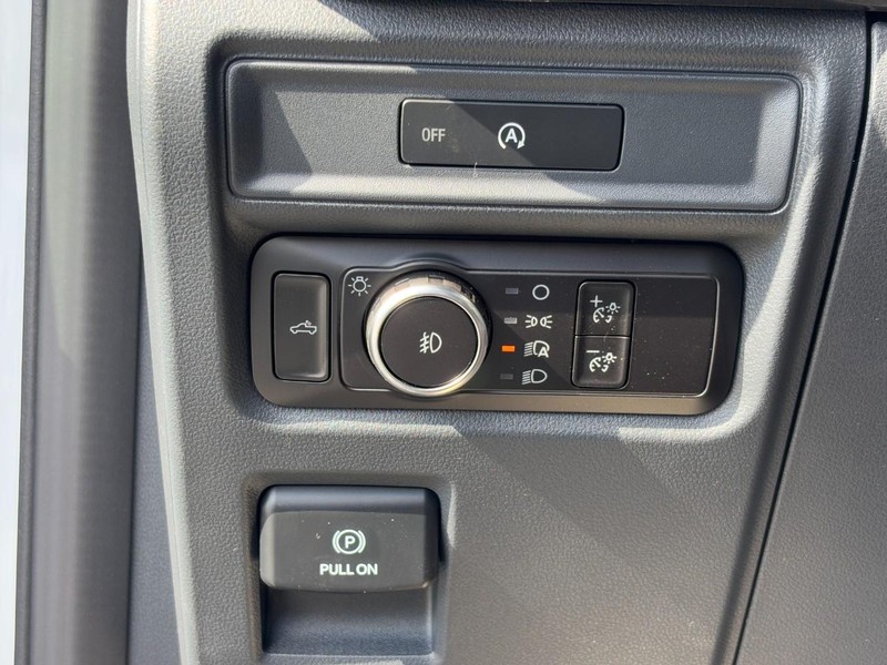 Ford F-150 Vehicle Full-screen Gallery Image 11