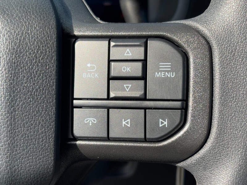 Ford F-150 Vehicle Full-screen Gallery Image 13