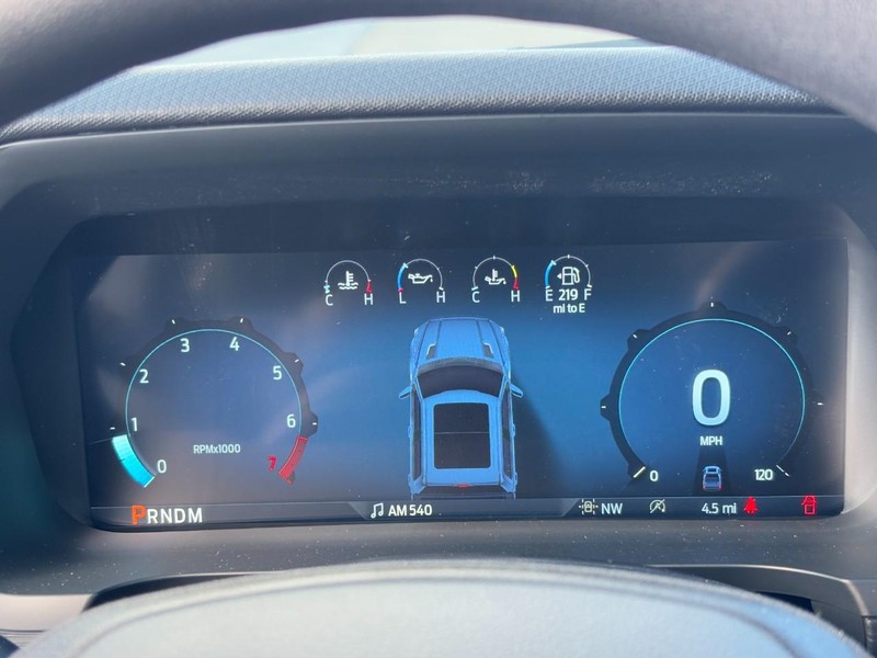 Ford F-150 Vehicle Full-screen Gallery Image 15