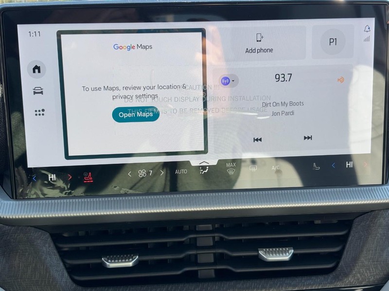 Ford Explorer Vehicle Full-screen Gallery Image 16